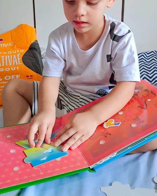 QuietBook Criativae - モンテッソーリ知育マジックテープえほん