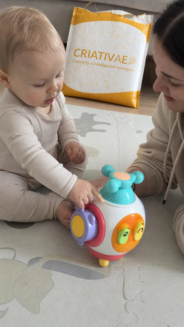 CuboBaby Criativae - 6つの仕掛けが詰まったモンテッソーリ知育キューブ