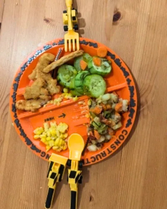 はたらくスプーン Criativae - 食事が遊びになるはたらく車の食器セット